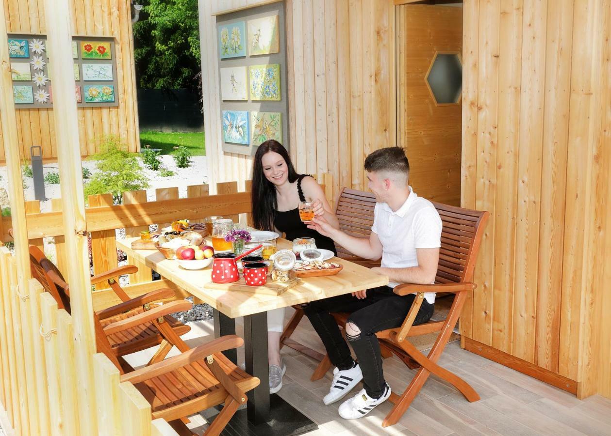 Honey Paradise Glamping Resort Dobova Exterior foto
